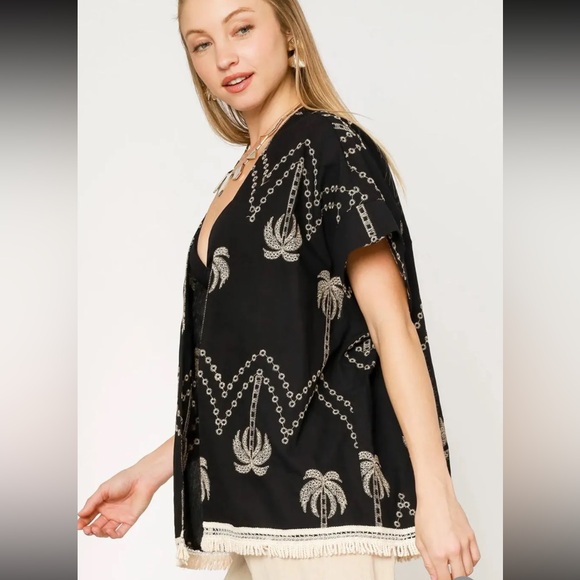 Umgee Embroidered Kimono with Cream Palm Motifs - Picture 2 of 3